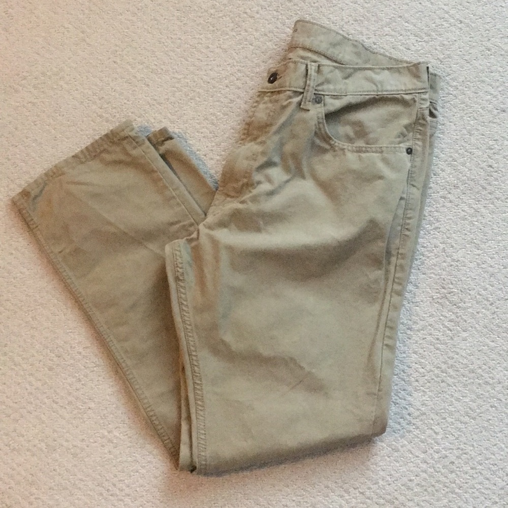Men’s Khaki Chinos